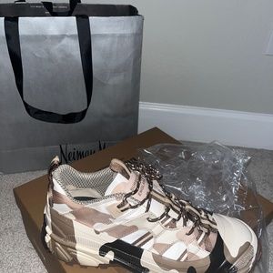 Burberry men shoes